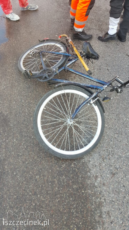 Wypadek na ul. Lipowej. Ford potrącił rowerzystę