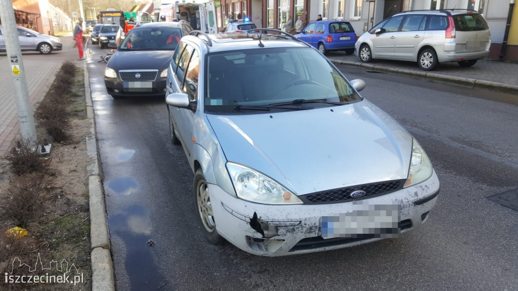 Wypadek na ul. Lipowej. Ford potrącił rowerzystę