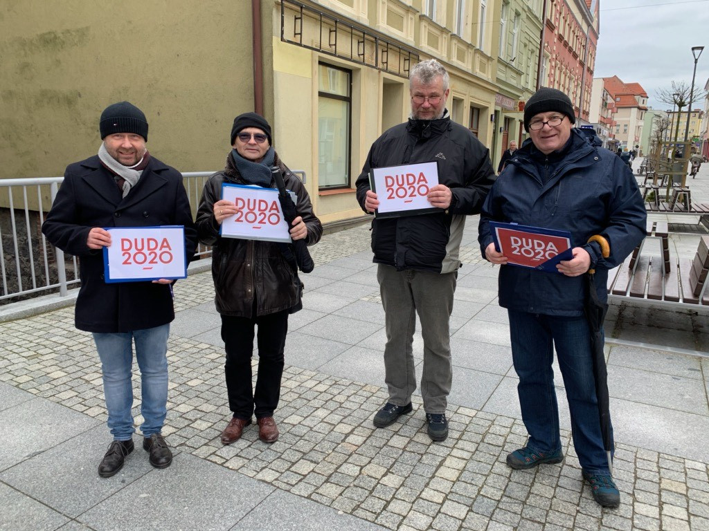 Zbierali podpisy poparcia dla Andrzeja Dudy