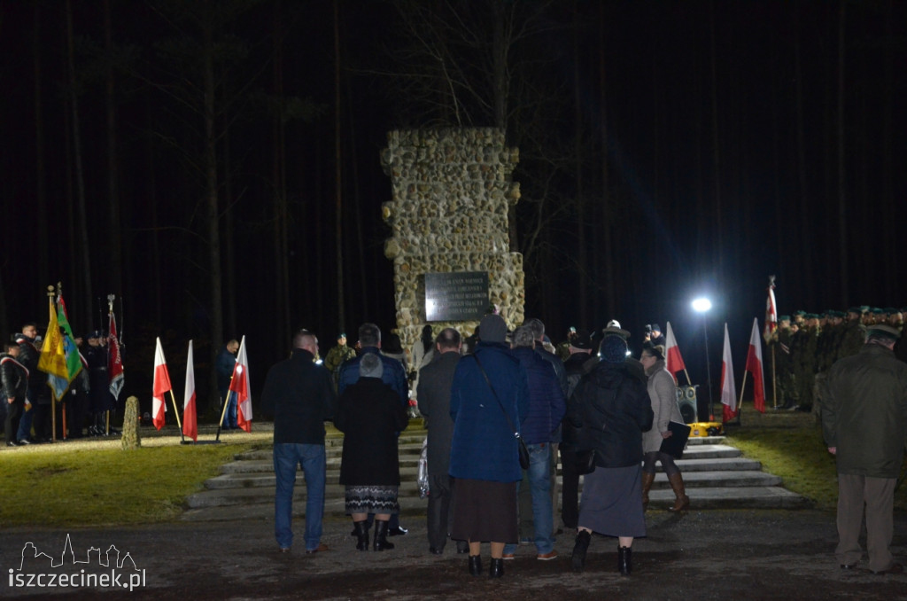 Obchody 75. rocznicy zakończenia działalności hitlerowskiego obozu Stalag II B w Czarnem