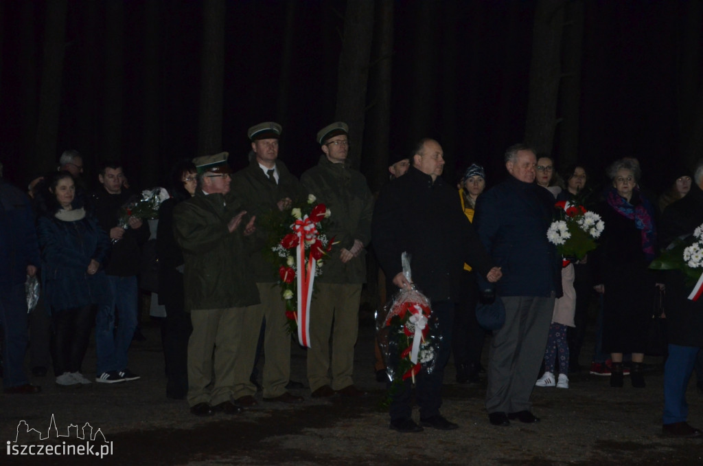 Obchody 75. rocznicy zakończenia działalności hitlerowskiego obozu Stalag II B w Czarnem