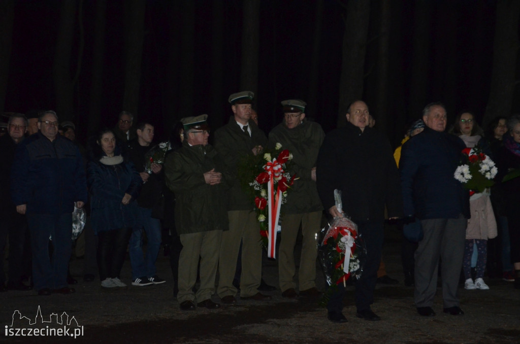 Obchody 75. rocznicy zakończenia działalności hitlerowskiego obozu Stalag II B w Czarnem