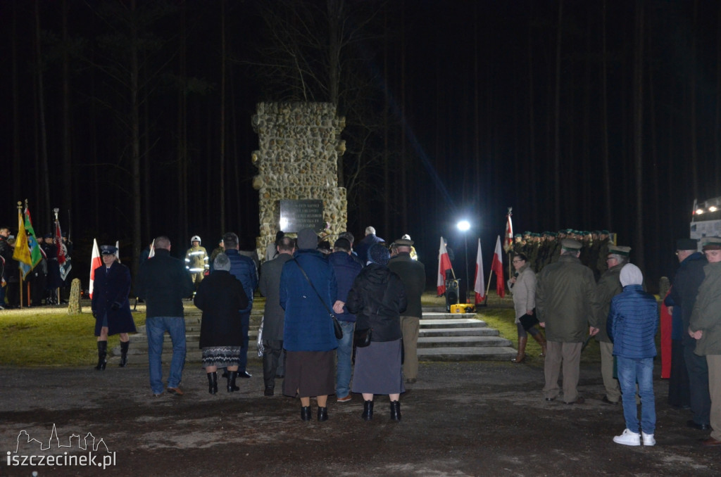 Obchody 75. rocznicy zakończenia działalności hitlerowskiego obozu Stalag II B w Czarnem