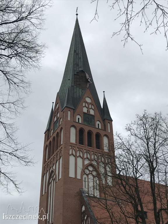 Skutki wichury nad Szczecinkiem i regionem [ZDJĘCIA]
