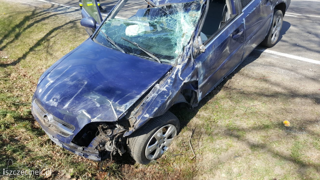 Pijany mężczyzna wsiadł za kierownicę opla. Nie dojechał do celu