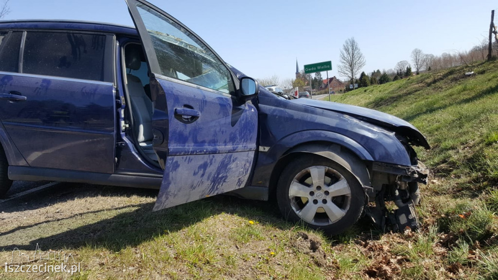 Pijany mężczyzna wsiadł za kierownicę opla. Nie dojechał do celu