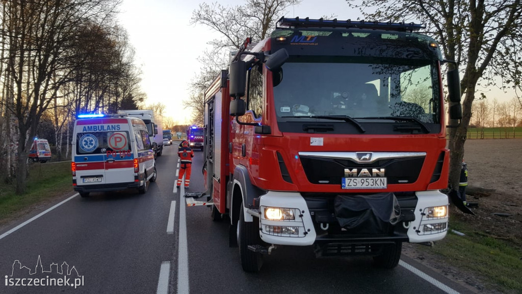 Dachowanie bmw na DK-11 pod Szczecinkiem