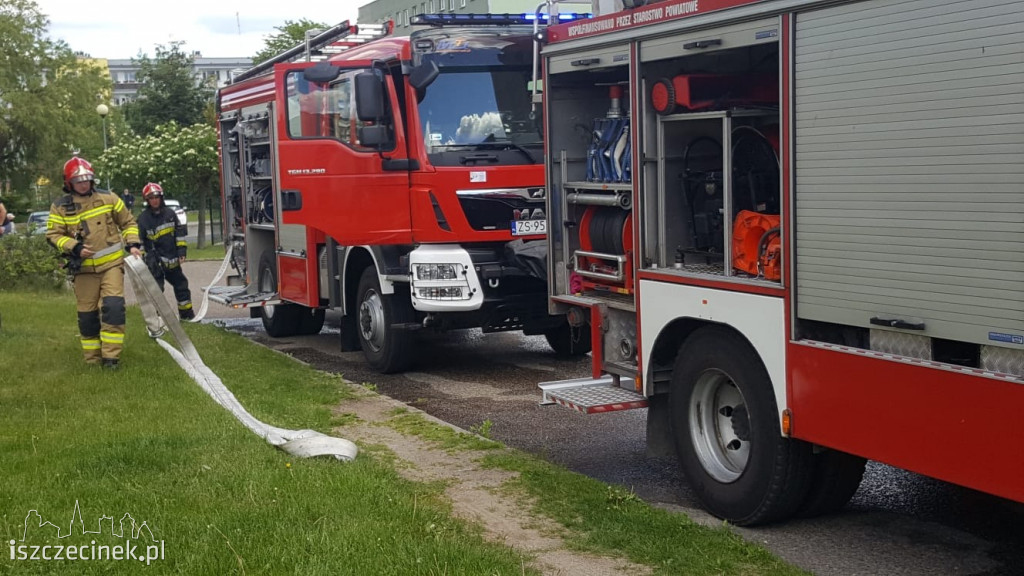 Pożar w bloku przy ulicy Budowlanych. Co się stało?