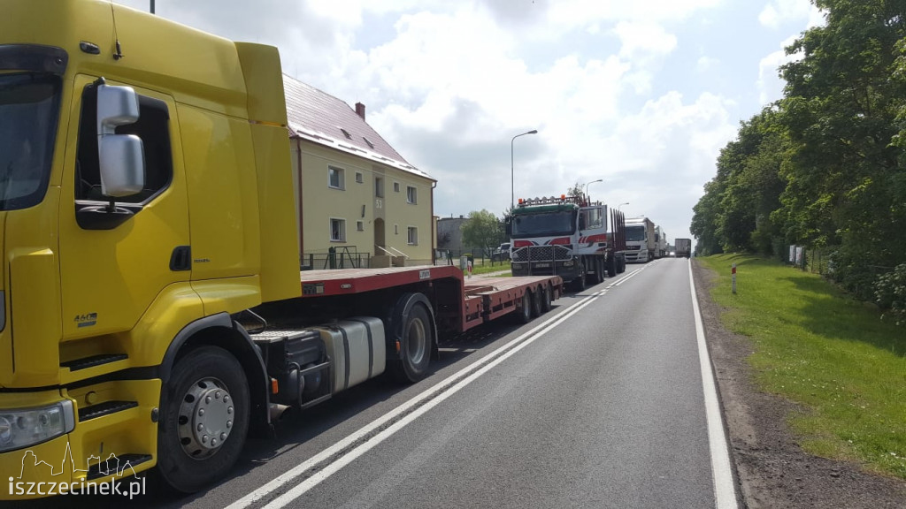 Wypadek w Białym Borze. Zderzenie busa z osobówką