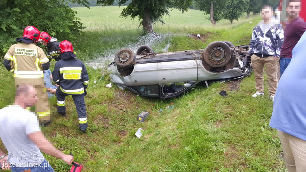 Na DK-11 dachowała osobówka.