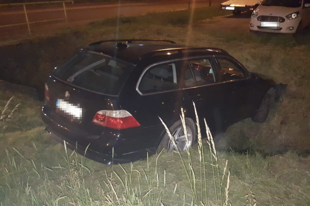 To nie była spokojna noc na drogach. Pijani za kierownicą i dzika zwierzyna