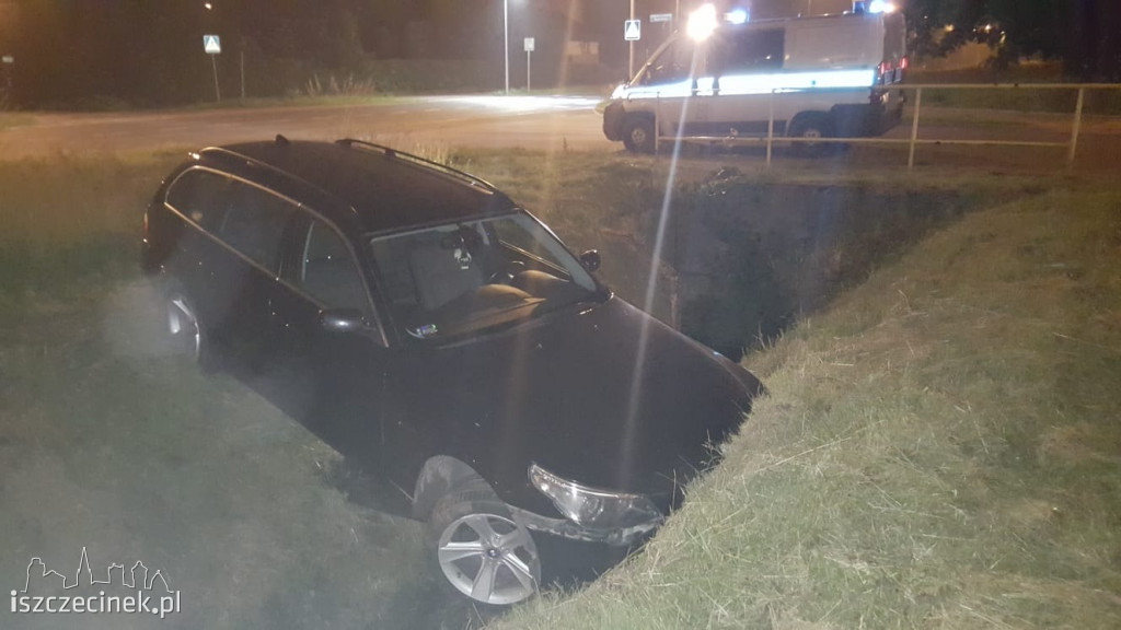 To nie była spokojna noc na drogach. Pijani za kierownicą i dzika zwierzyna