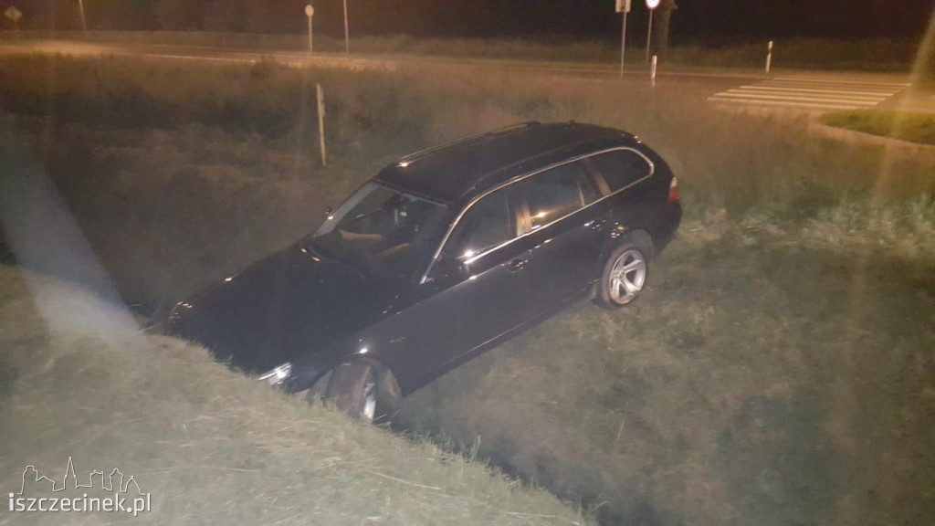 To nie była spokojna noc na drogach. Pijani za kierownicą i dzika zwierzyna