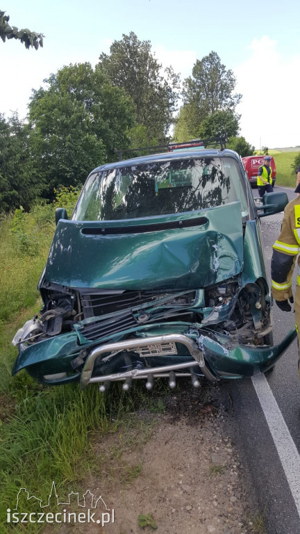 Karambol koło Parsęcka. Zderzyły się cztery samochody [ZDJĘCIA]