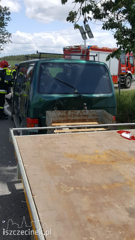 Karambol koło Parsęcka. Zderzyły się cztery samochody [ZDJĘCIA]