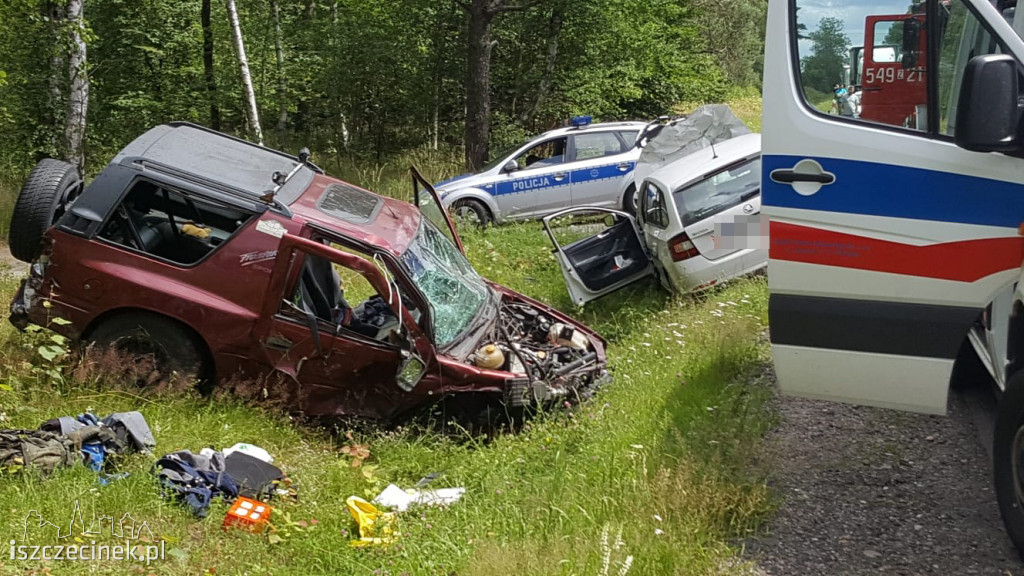 Czołowe zderzenie pod Białym Borem. Są ranni