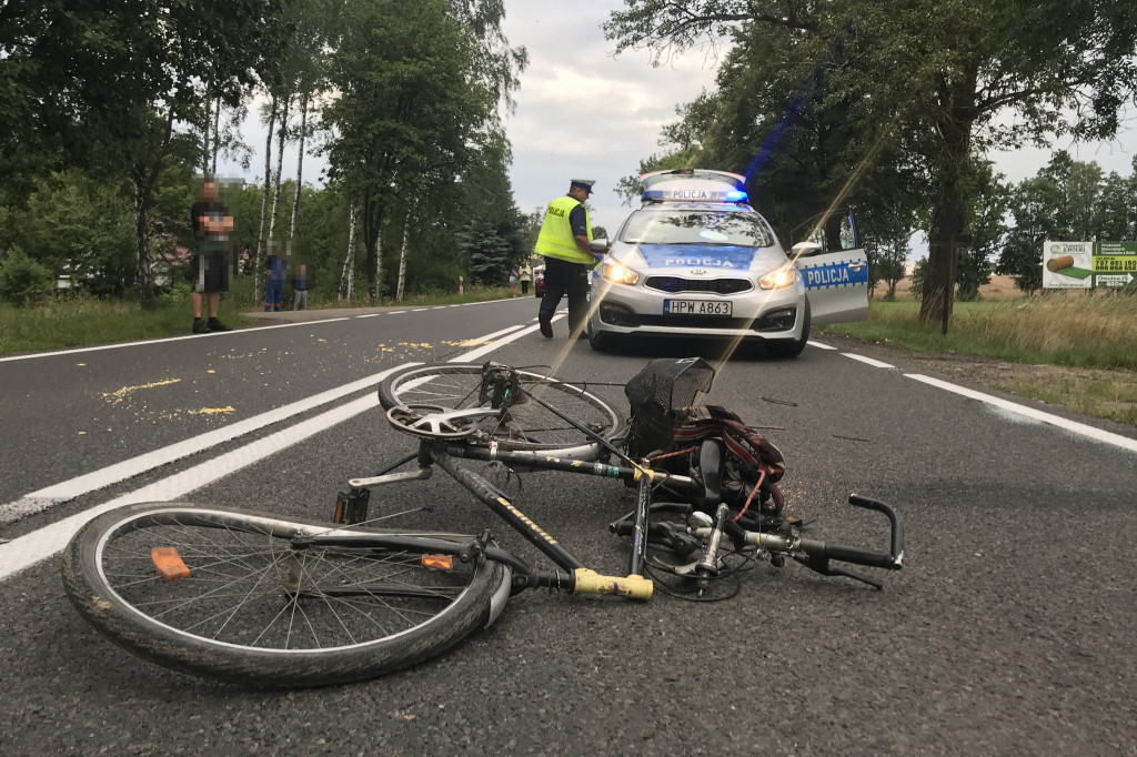 Pijany rowerzysta omal nie zginął pod kołami ciężarówki