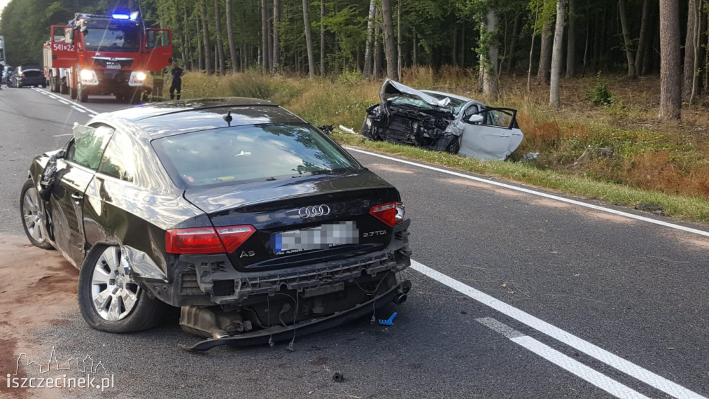 Wypadek na DK-11. Zderzenie trzech samochodów [ZDJĘCIA]