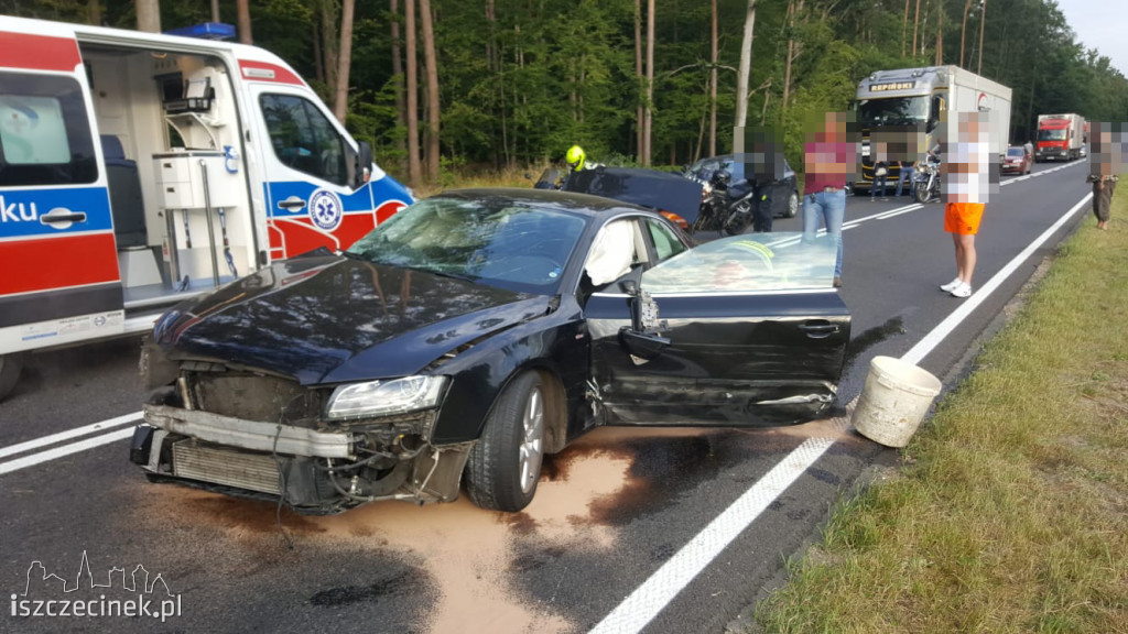 Wypadek na DK-11. Zderzenie trzech samochodów [ZDJĘCIA]