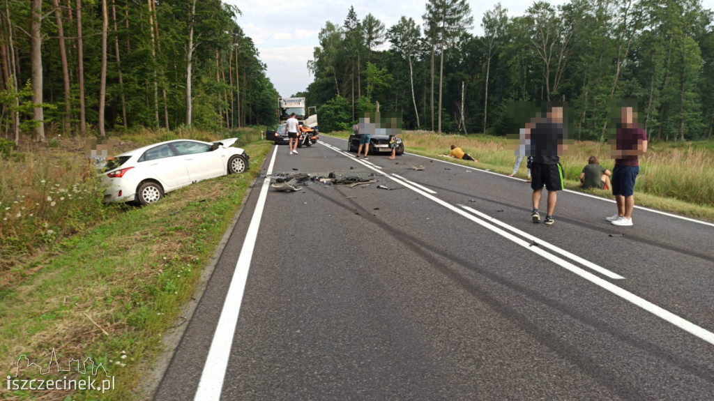 Wypadek na DK-11. Zderzenie trzech samochodów [ZDJĘCIA]