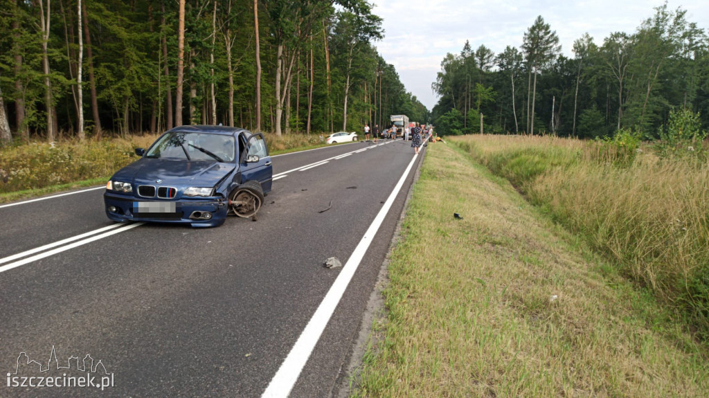 Wypadek na DK-11. Zderzenie trzech samochodów [ZDJĘCIA]