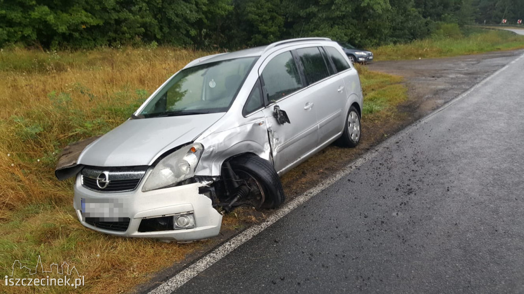 Wypadek pod Radaczem. Zderzenie dwóch samochodów