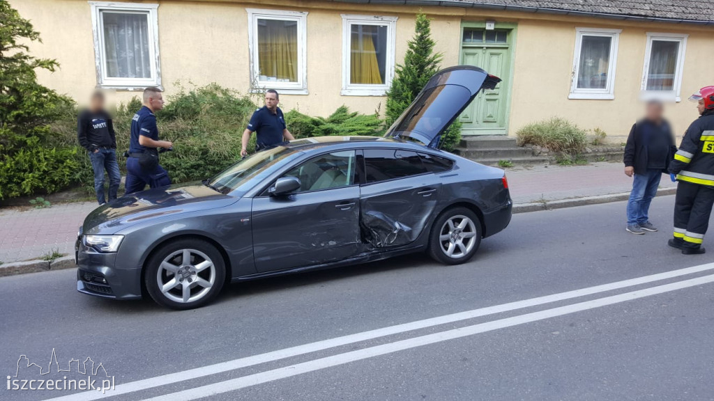 Sceny jak z filmu na Armii Krajowej. Przewiozła mężczyznę na masce, a później uderzyła w inny samochód