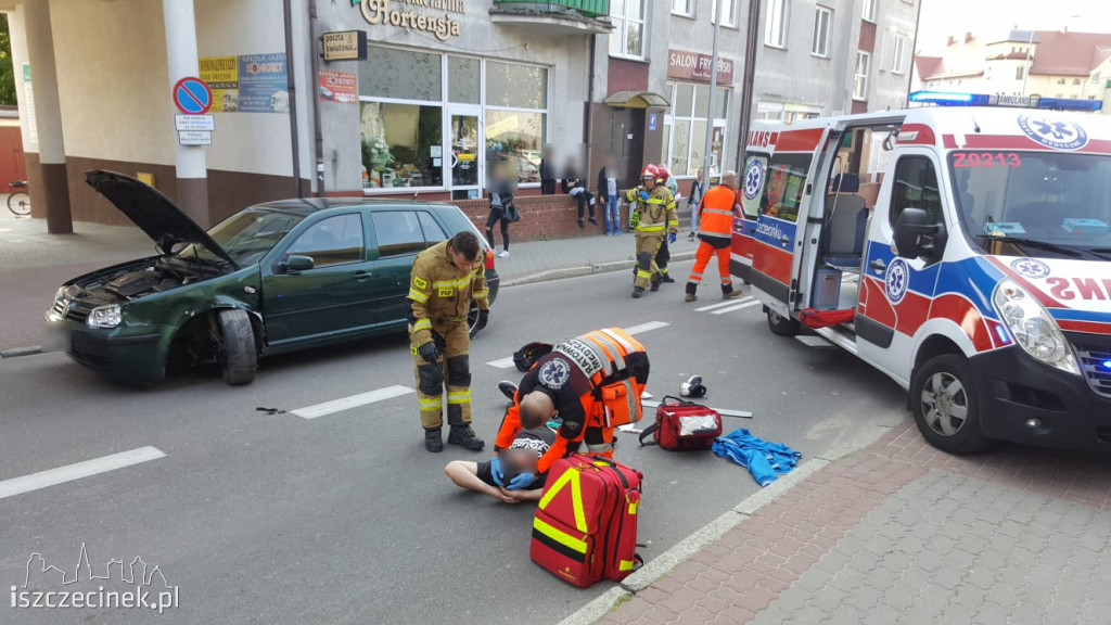 Sceny jak z filmu na Armii Krajowej. Przewiozła mężczyznę na masce, a później uderzyła w inny samochód