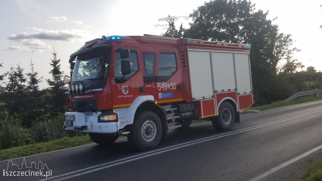 Wypadek pod Parsęckiem. Jedna osoba zabrana do szpitala