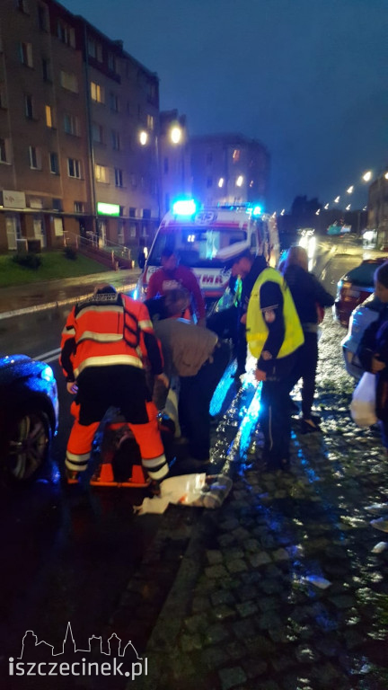 Wypadek w centrum miasta. Pijany kierowca potrącił pieszego