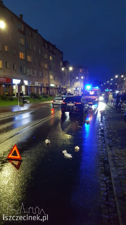 Wypadek w centrum miasta. Pijany kierowca potrącił pieszego