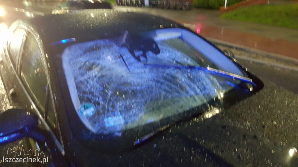 Wypadek w centrum miasta. Pijany kierowca potrącił pieszego