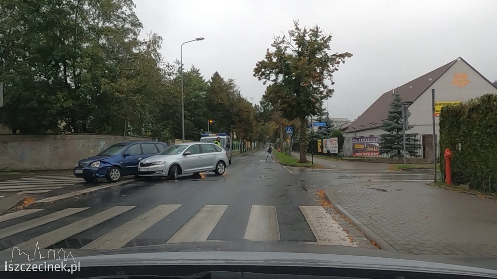 Stłuczka na skrzyżowaniu Polnej z Myśliwską