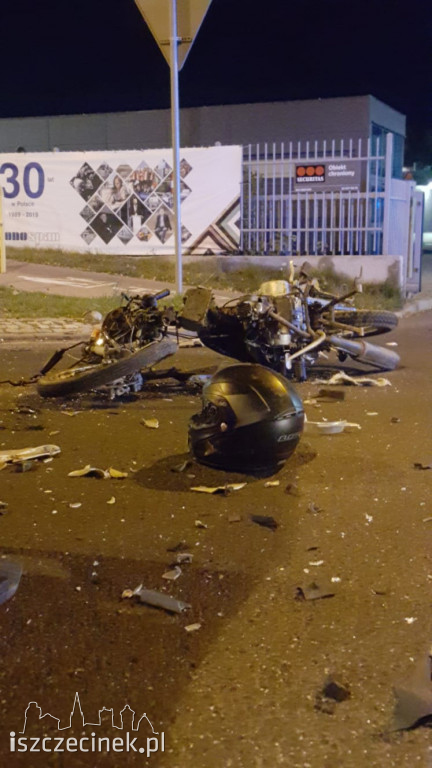 Poważny wypadek na Pilskiej. Motorowerzysta zderzył się z ciężarówką ZDJĘCIA
