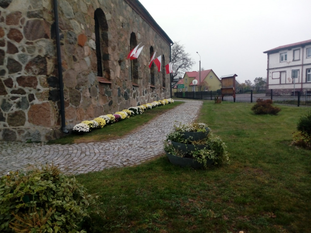 Akcja chryzantemy w gminie Borne Sulinowo. Zobaczcie pomysły mieszkańców
