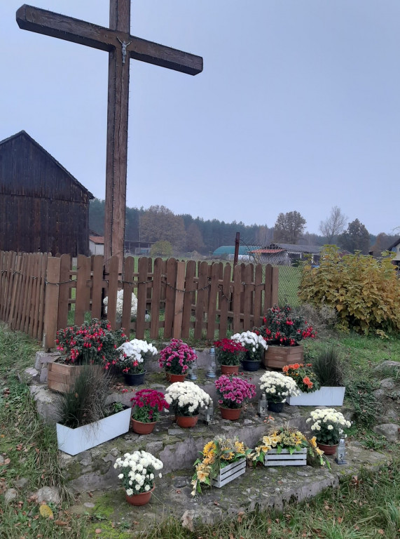 Akcja chryzantemy w gminie Borne Sulinowo. Zobaczcie pomysły mieszkańców