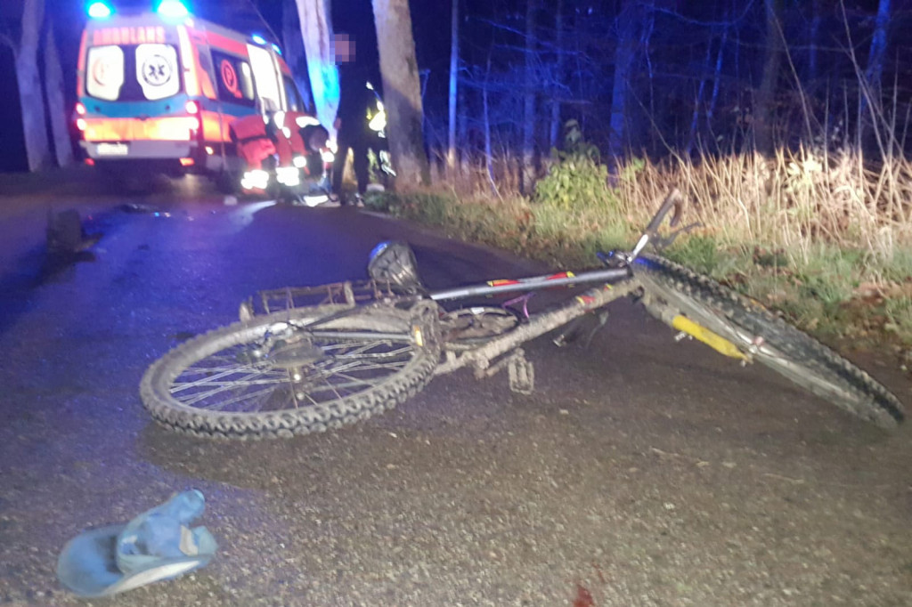Tragiczny wypadek w gm. Barwice. Nie żyje rowerzysta potrącony przez samochód