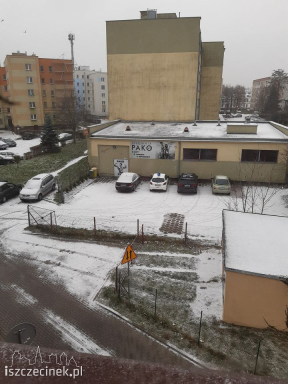 Sypnęło śniegiem w Szczecinku. Jak długo popada? ZDJĘCIA CZYTELNIKÓW