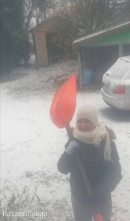Sypnęło śniegiem w Szczecinku. Jak długo popada? ZDJĘCIA CZYTELNIKÓW