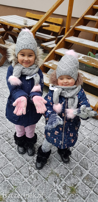 Sypnęło śniegiem w Szczecinku. Jak długo popada? ZDJĘCIA CZYTELNIKÓW