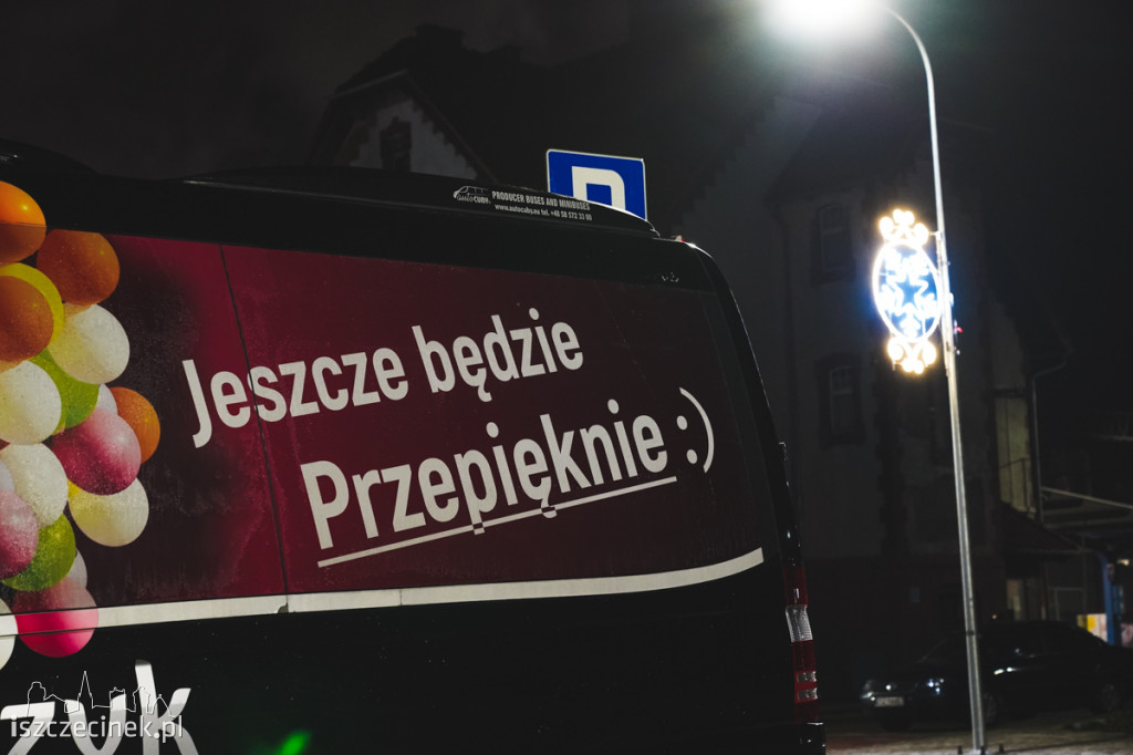 Szczecinek wystrojony na Boże Narodzenie. Świąteczny klimat czuć już na ulicach miasta