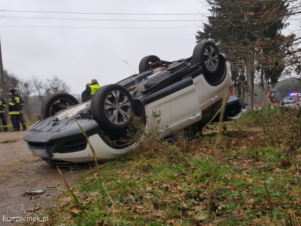 Czarny piątek na drogach. Wypadek za wypadkiem ZDJĘCIA
