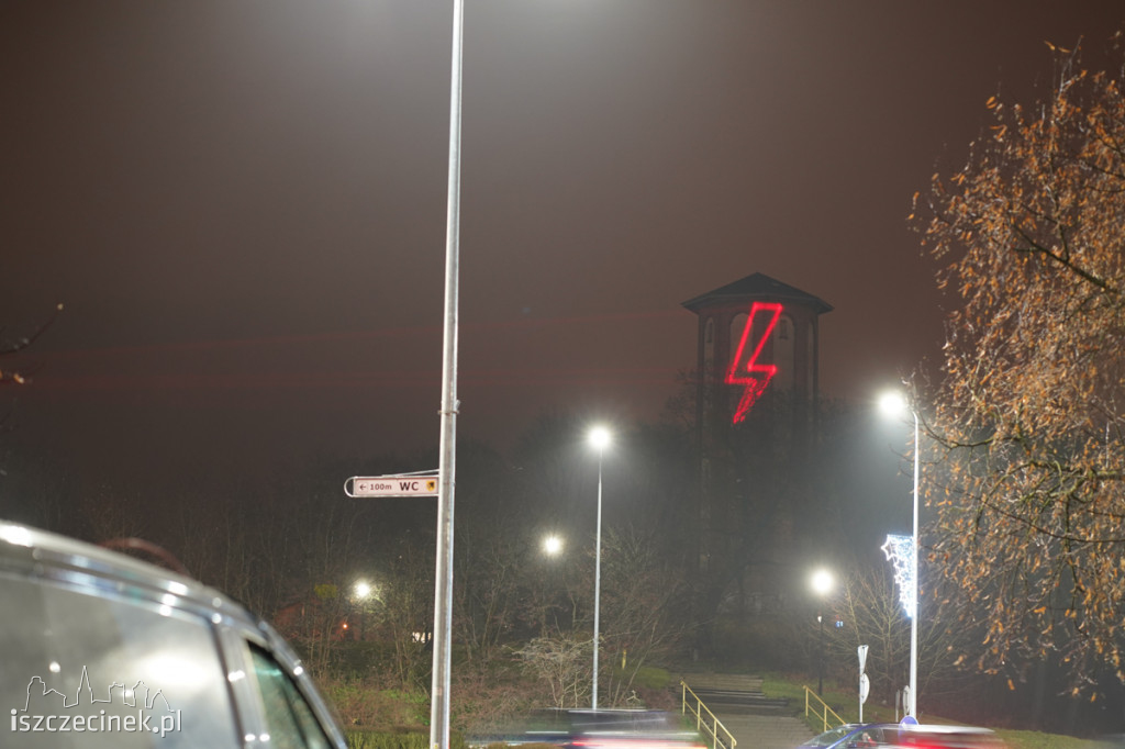 SZCZECINEK. Strajk Kobiet. Nietypowa akcja w centrum miasta