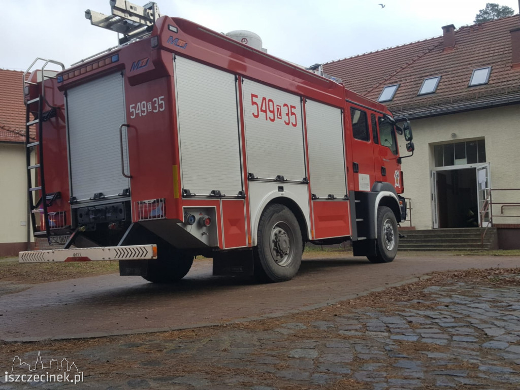 BORNE SULINOWO. Chemiczna akcja strażaków w przychodni lekarskiej
