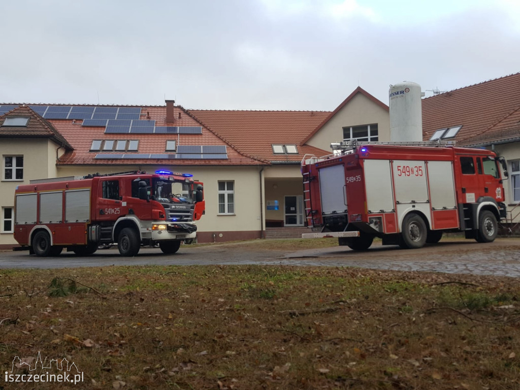 BORNE SULINOWO. Chemiczna akcja strażaków w przychodni lekarskiej