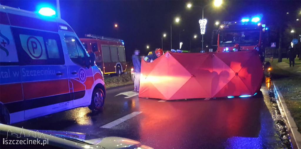 Poważny wypadek w centrum Szczecinka. Pieszy potrącony przez taksówkę