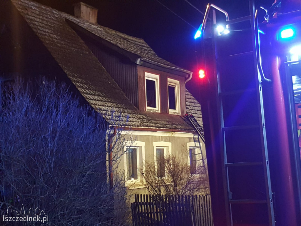 Tragiczny pożar domu w Juchowie. Znaleziono częściowo zwęglone zwłoki! [WIDEO]