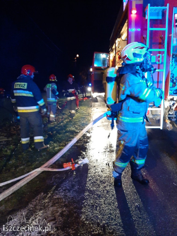 Tragiczny pożar domu w Juchowie. Znaleziono częściowo zwęglone zwłoki! [WIDEO]