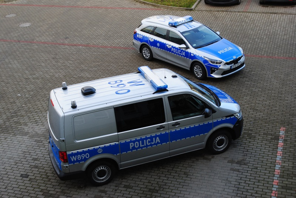Szczecineccy policjanci dostali nowe radiowozy. To Kia i VW
