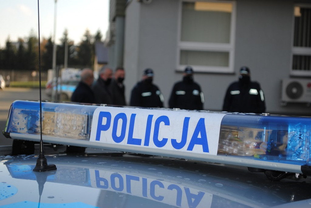 Szczecineccy policjanci dostali nowe radiowozy. To Kia i VW
